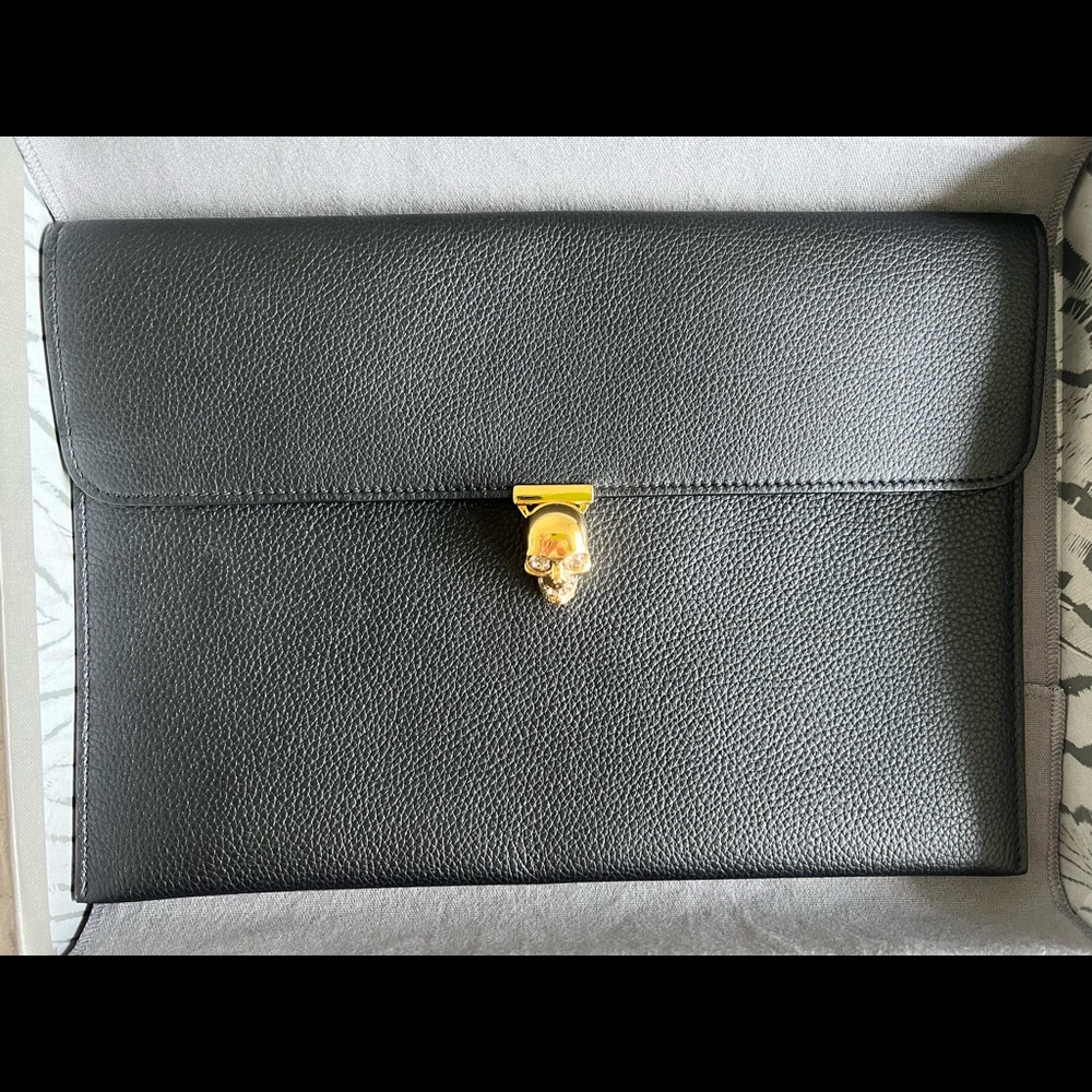 Alexander McQueen Scull Leather Envelope Clutch